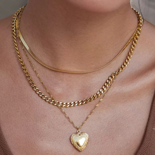 Collier près du cœur
