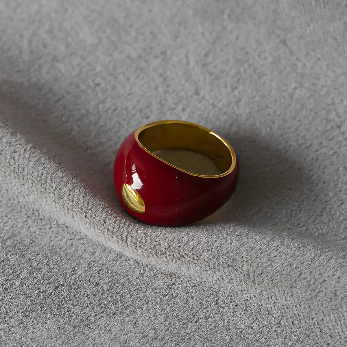 Bague Émail Rouge Dorée